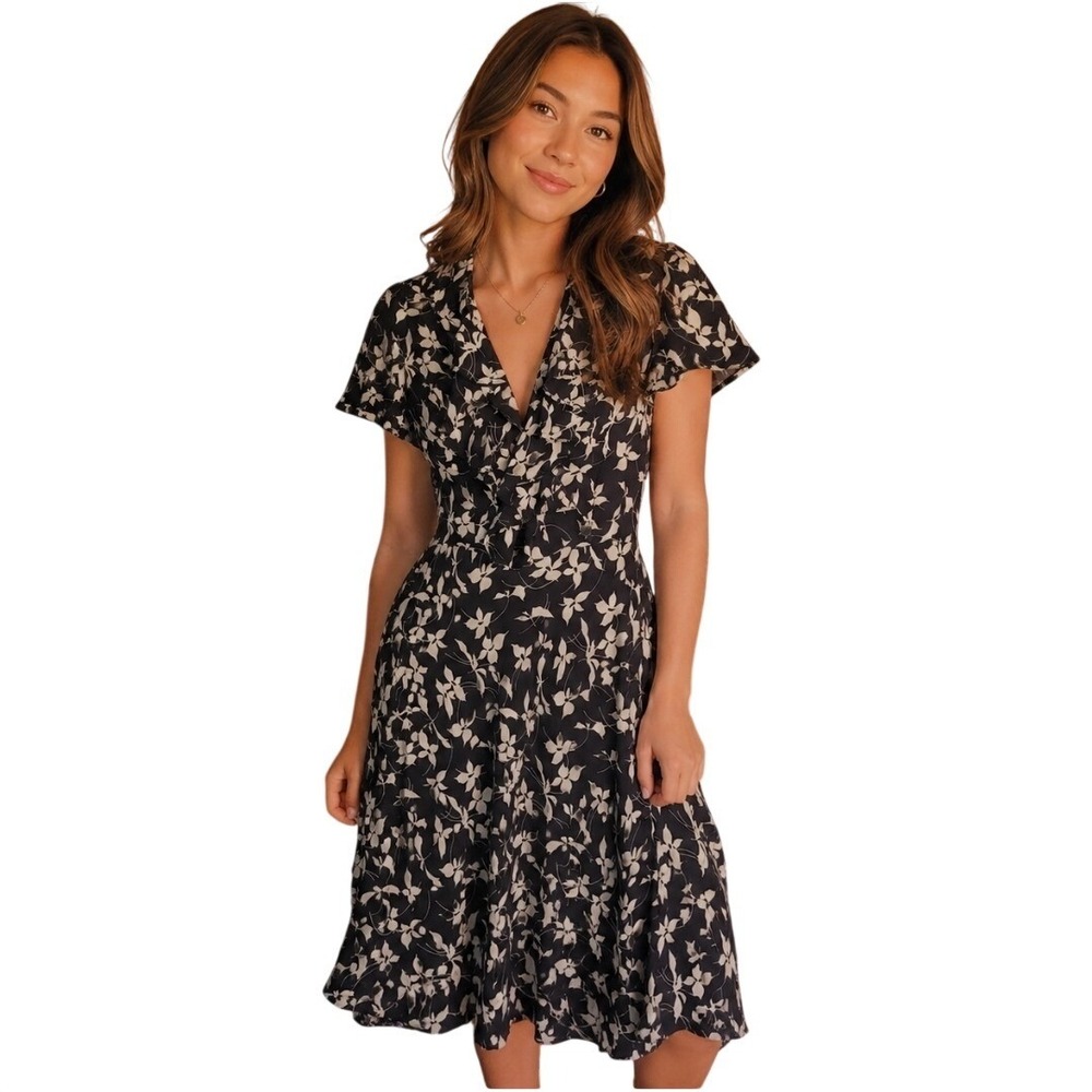 Ralph Lauren Silk Floral Ruffle Dress Spring Navy Blue ShortSleeve 8 Casual Chic